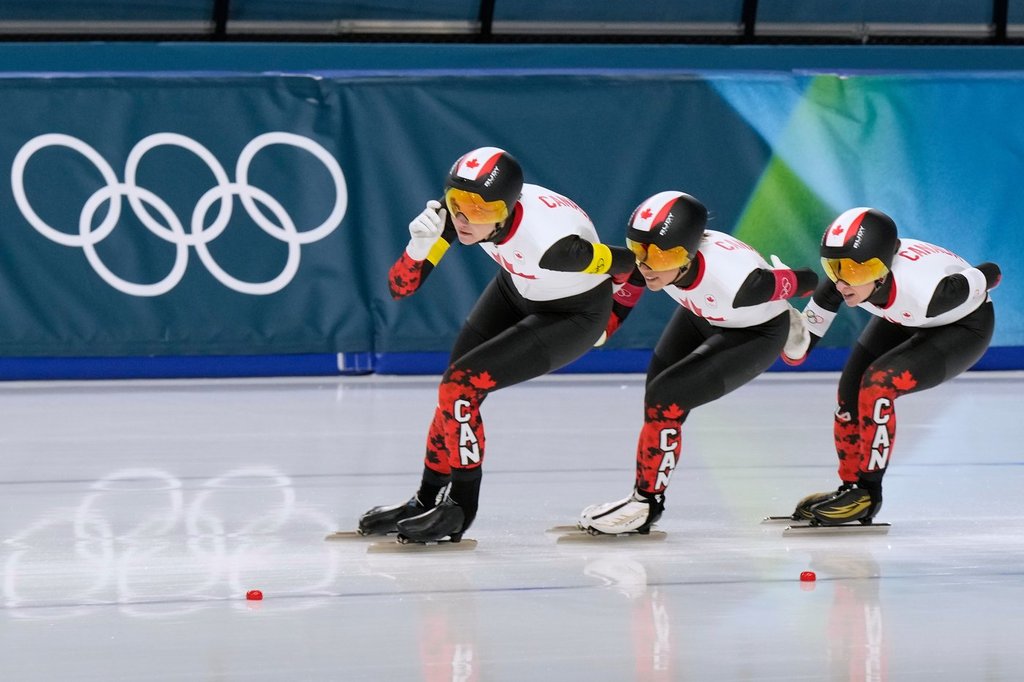 Canada wins Olympic gold in team pursuit