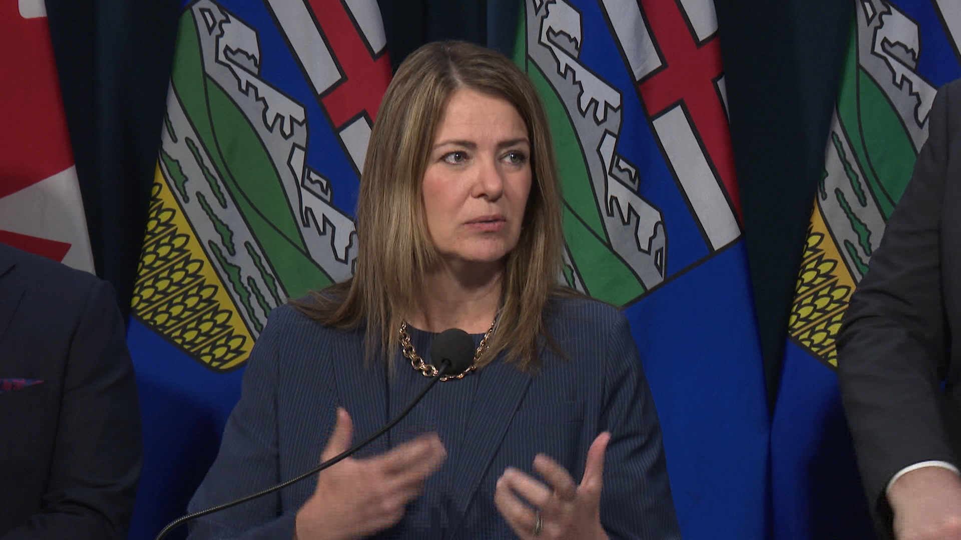 Правителството на Алберта е обвинено в „въоръжаване на имиграцията“, за да спечели гласове