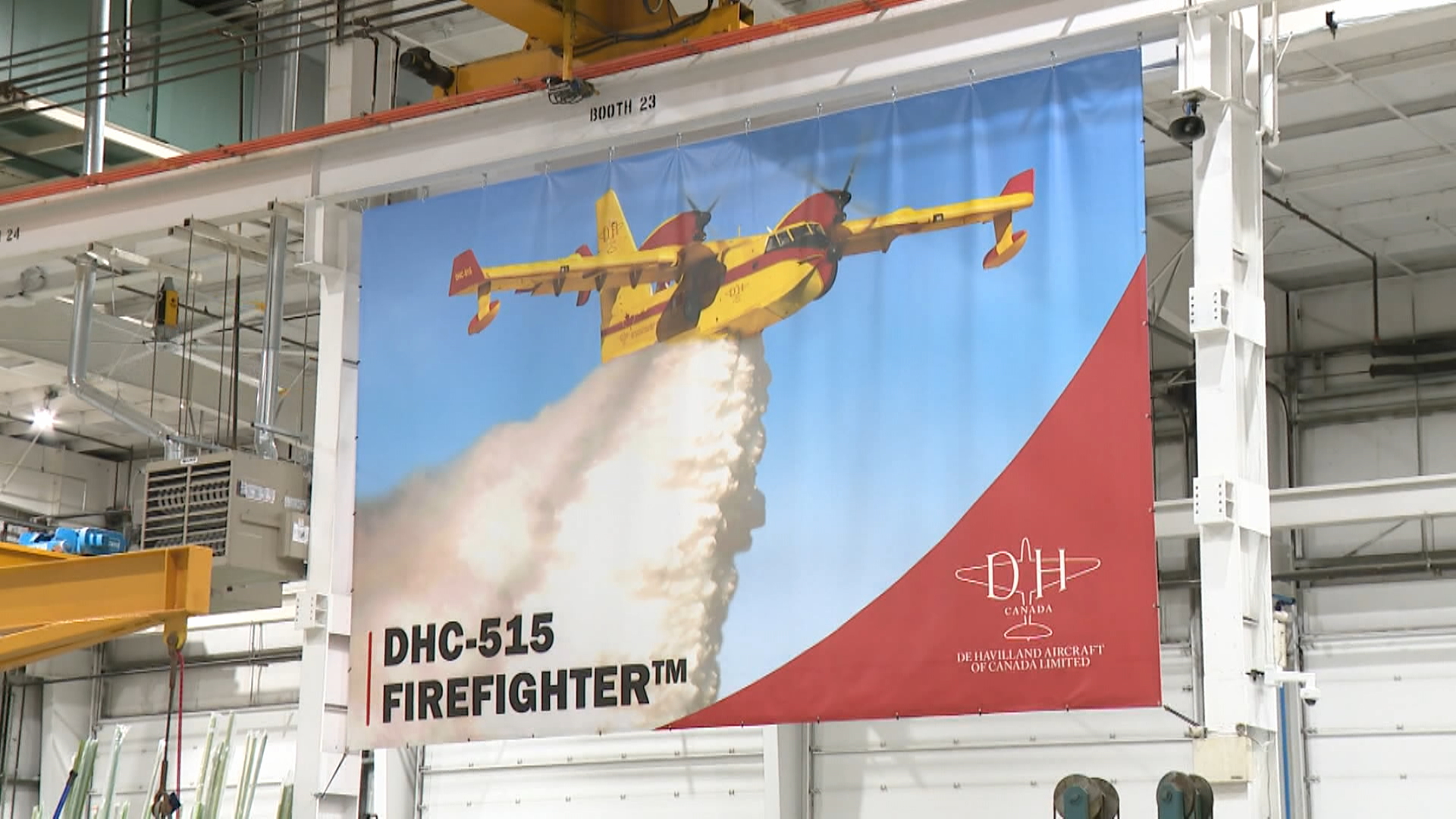 Alberta government announces purchase of new waterbombers to fight wildfires