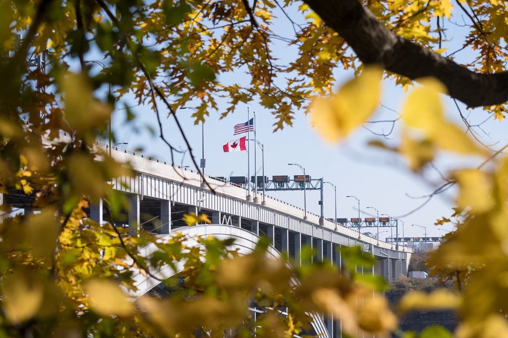 Ontario border officer arrested in drug trafficking, import case  | Globalnews.ca