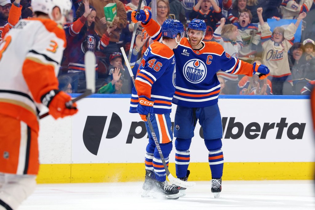 McDavid’s three points lead Oilers over Ducks