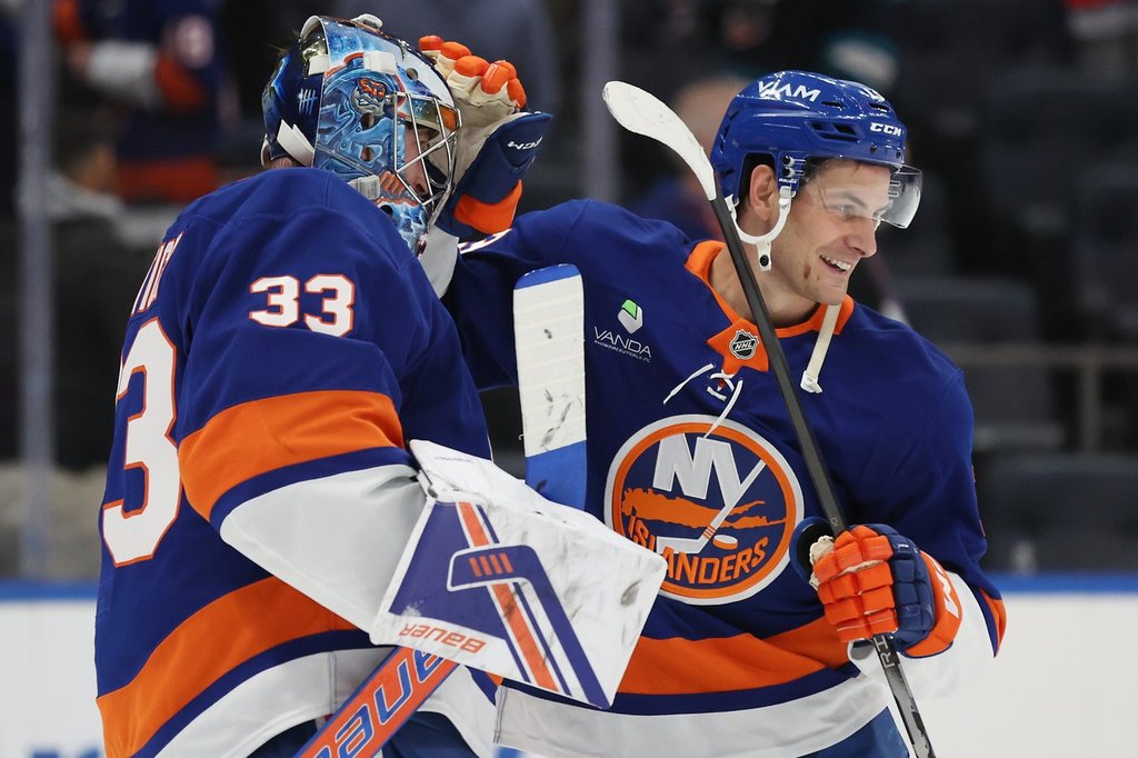 New York Islanders plan to move their AHL affiliate to Hamilton, Ont.