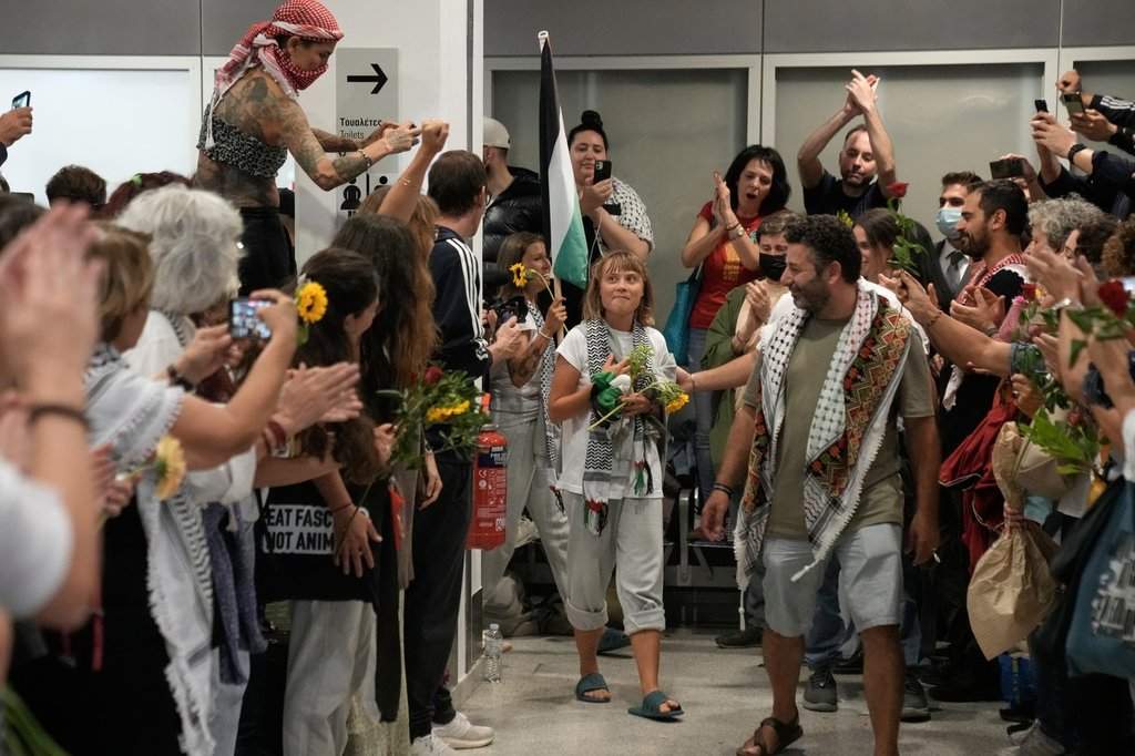 Canadians plan to sail to Gaza despite detention risks