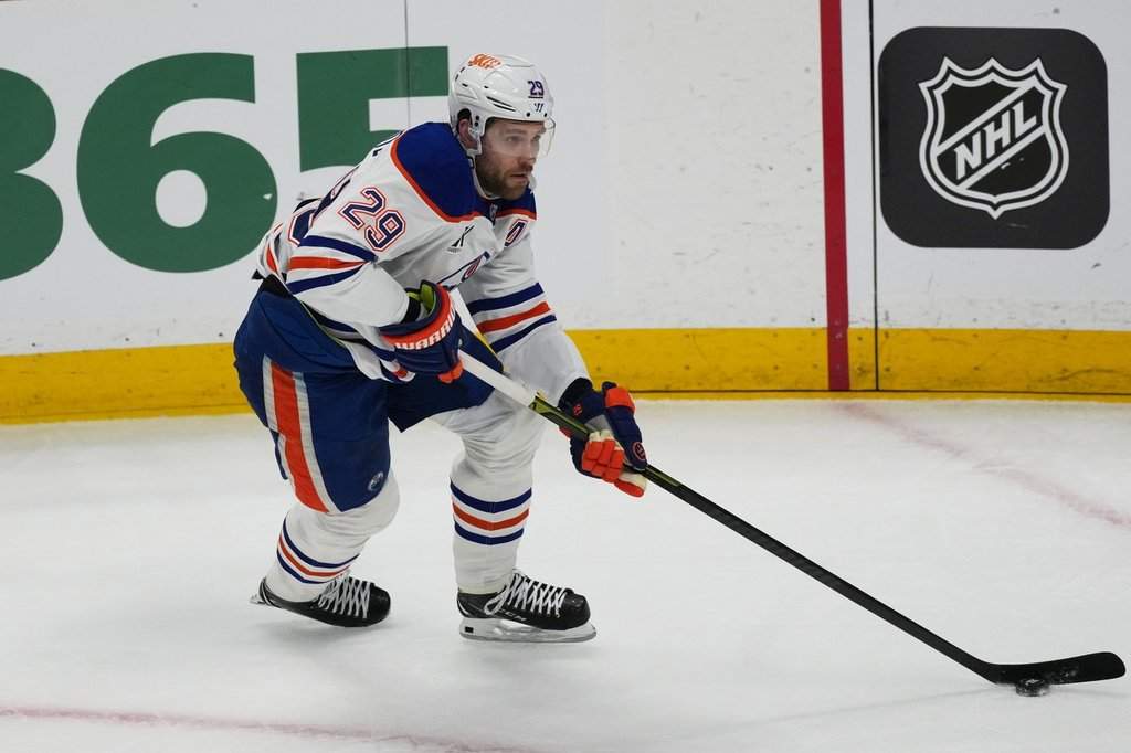 Oilers optimistic injured Leon Draisaitl will return soon for playoff pursuit