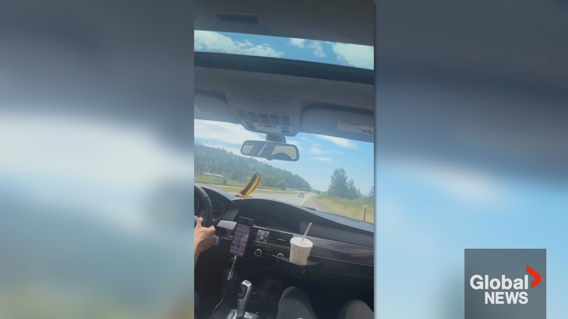 Видеото показва пр.н.е. teen’s Highway 1 joyride, завършваща с катастрофа с паркиран самосвал