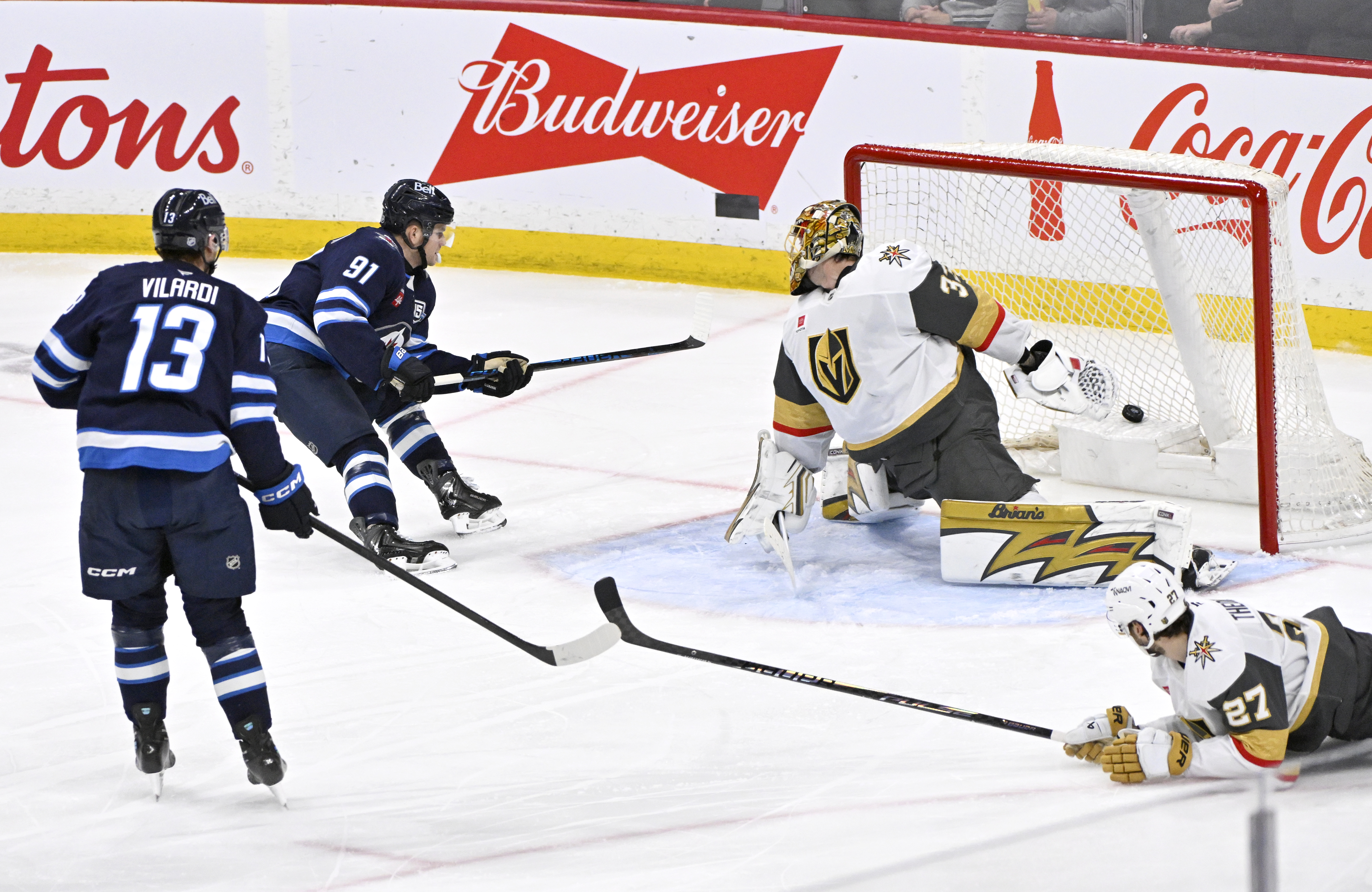 Winnipeg Jets keep faint playoff hopes alive with 4-1 win over Golden Knights
