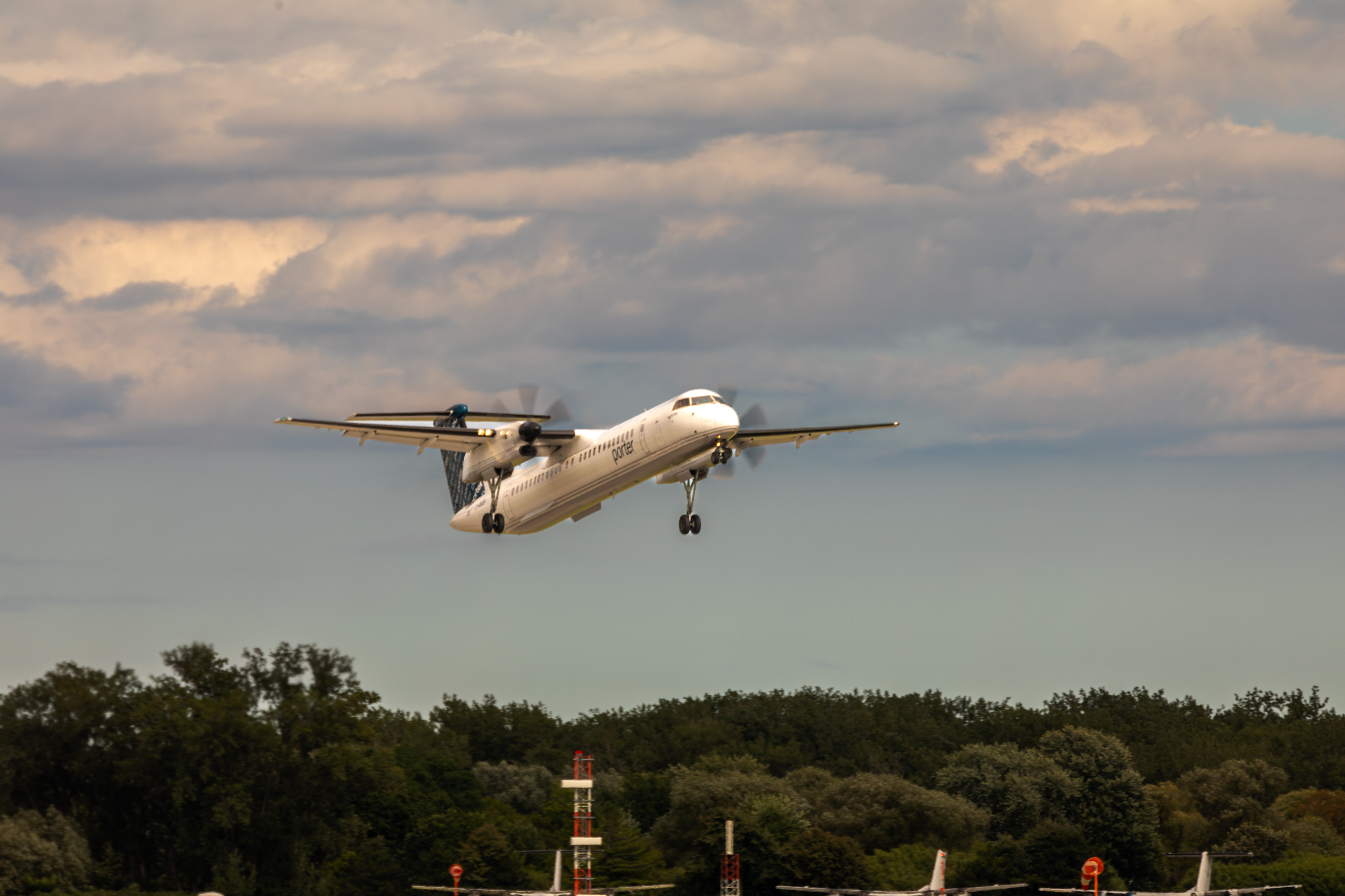 Ontario to take Billy Bishop airport from Toronto, designate it special economic zone