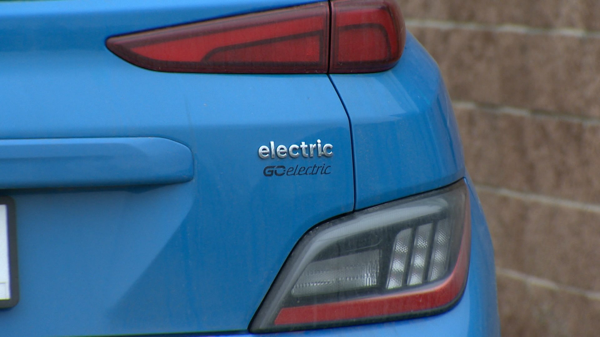 Albertans’ interest in alternative forms of travel growing as fuel prices spike