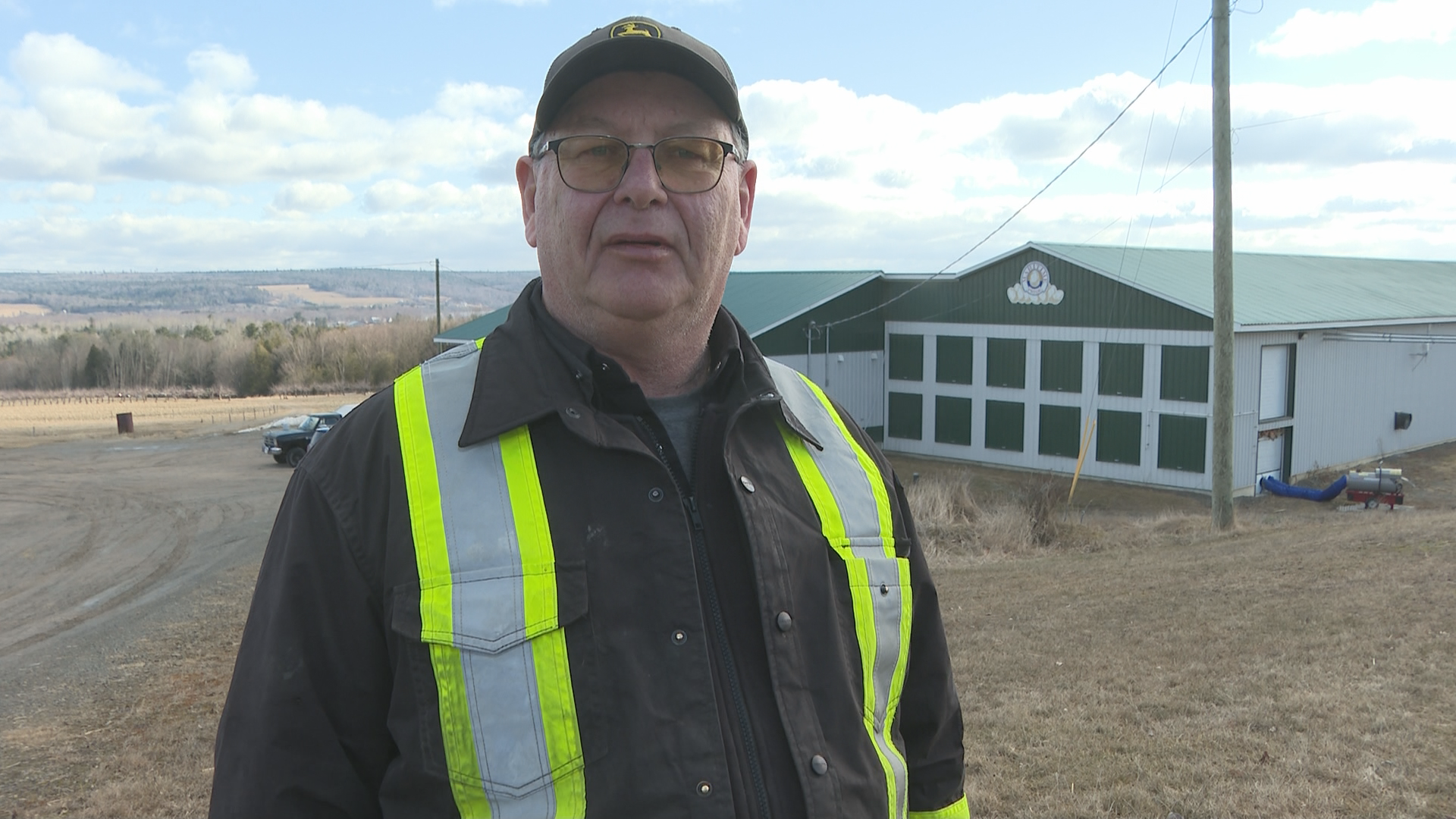 New Brunswick livestock owners worry about province’s decision to end vet services