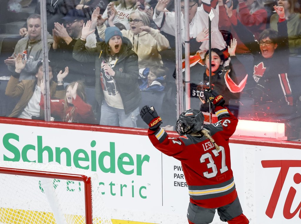 Winnipeg would embrace a PWHL team, players and fans say