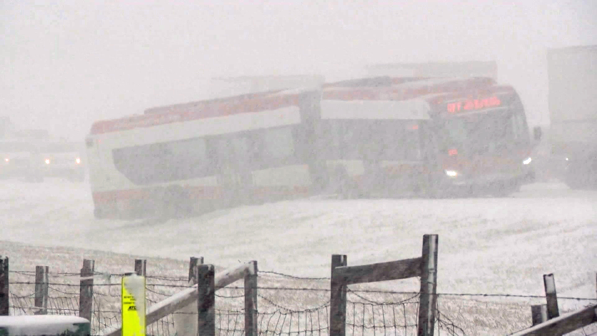 Calgary hit by unexpected blast of spring snow, causing dozens of crashes