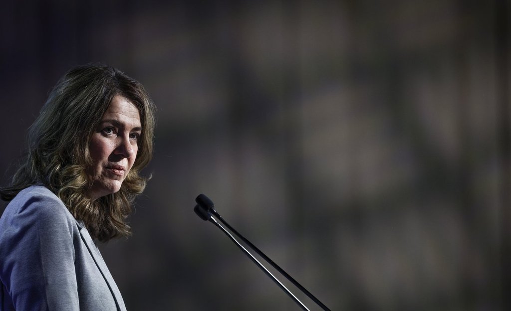 Alberta’s Smith says diverse opinions welcome after MLA supports separatist petition