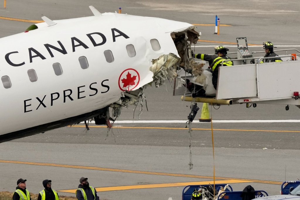 LaGuardia crash survivors could sue Air Canada for up to nearly $300K, advocate says