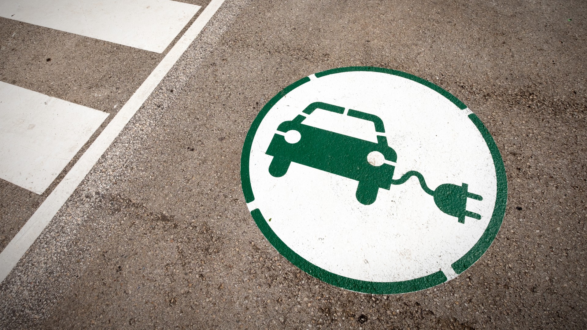Vehicle sales across the country are down, Statistics Canada numbers show - BERITAJA