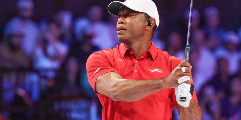 Tiger Woods arrested, suspected of DUI in rollover car crash: police