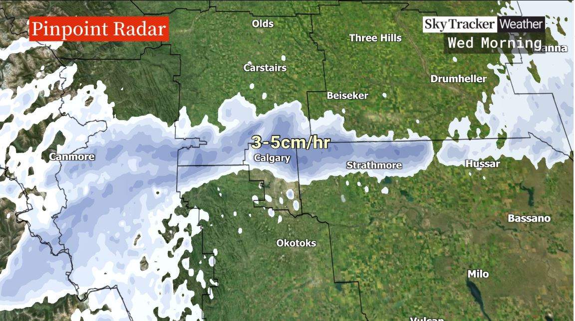 During the height of Wednesday's storm the snow was reported to be falling at a rate of 3 to 5 cm per hour in some parts of Calgary.