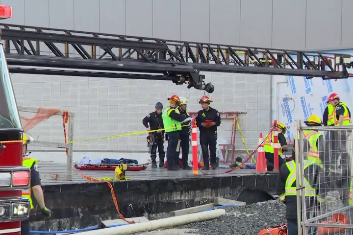 Trabalhador cai em buraco de 6 metros no canteiro de obras do Langley Events Center – BC Trabalhador cai em buraco de 6 metros no canteiro de obras do Langley Events Center – BC