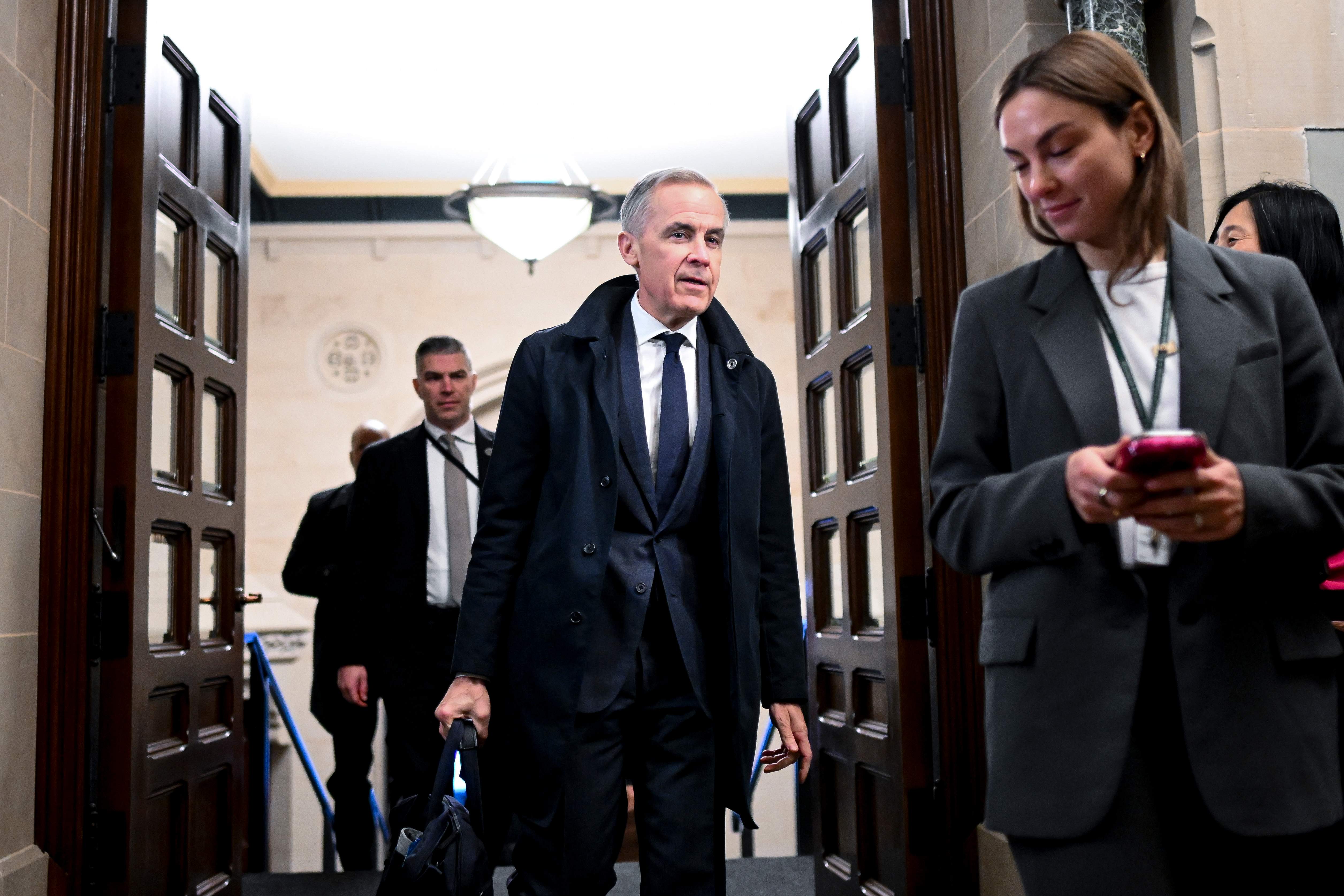 Mark Carney Arctic Tour is a Distraction from Canada Defence Bankruptcy