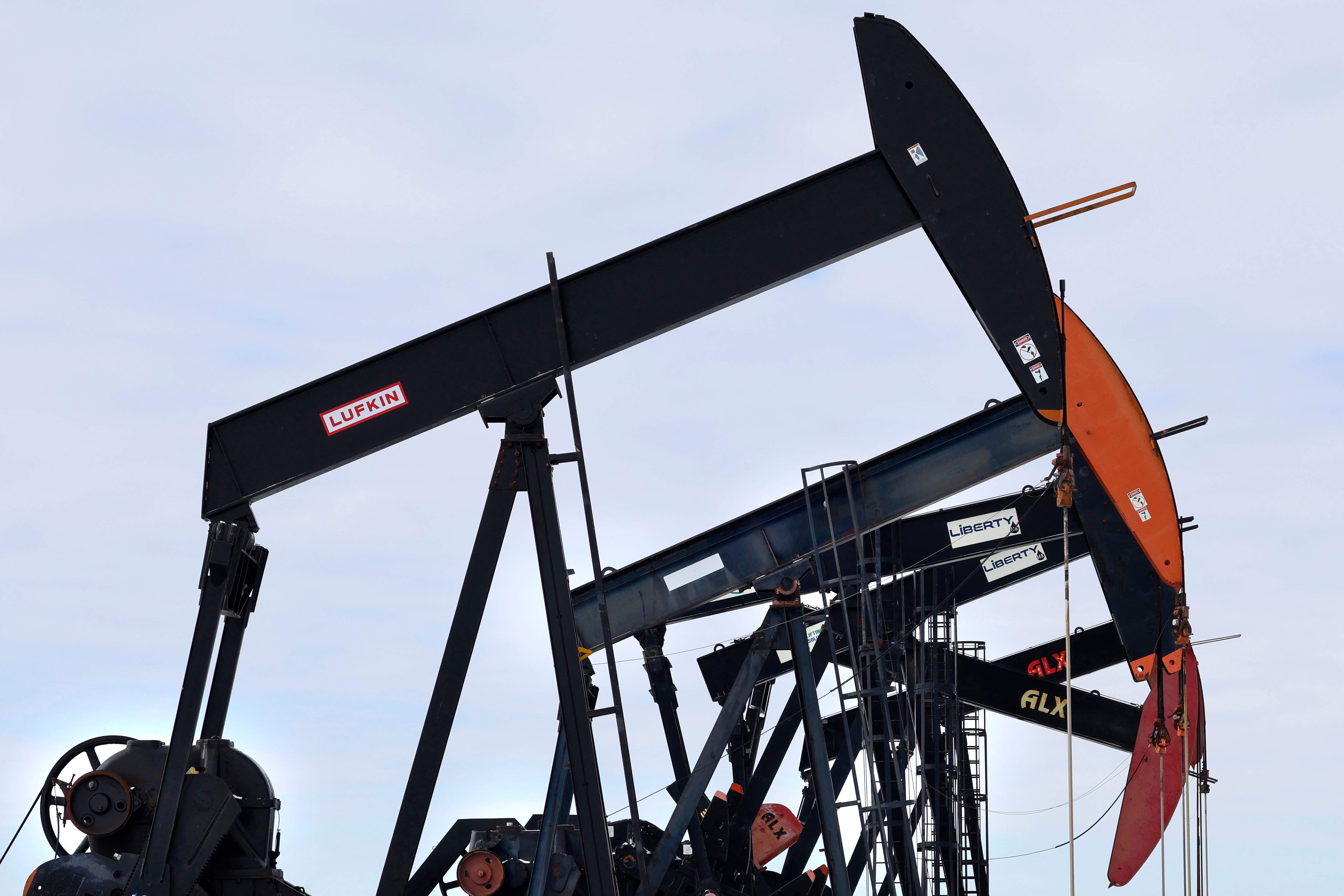 The 140000 Barrel Delusion Why Canada is Flooding a Market That Does Not Want Its Oil