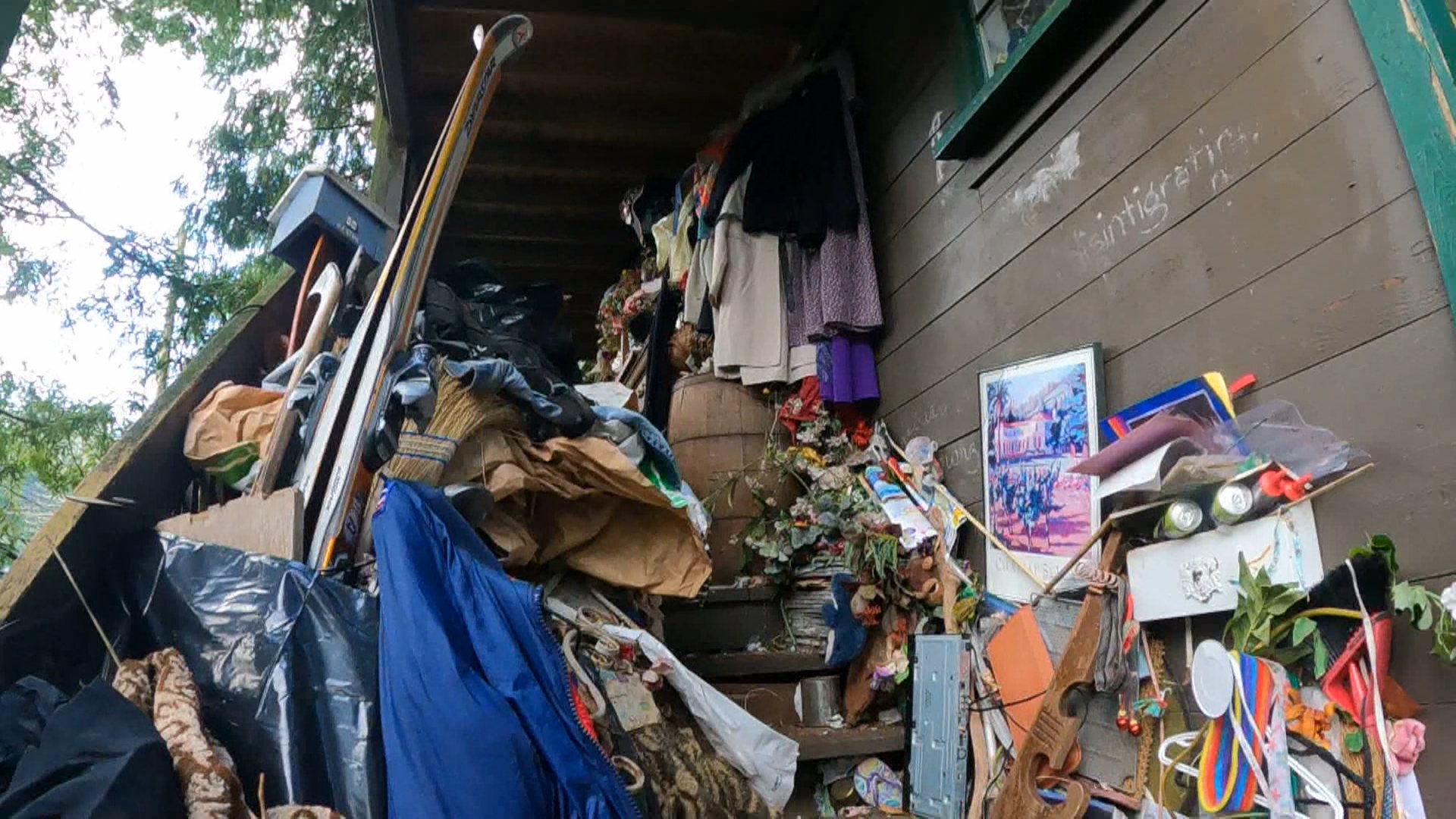 West Vancouver council could order demolition of hoarder’s home