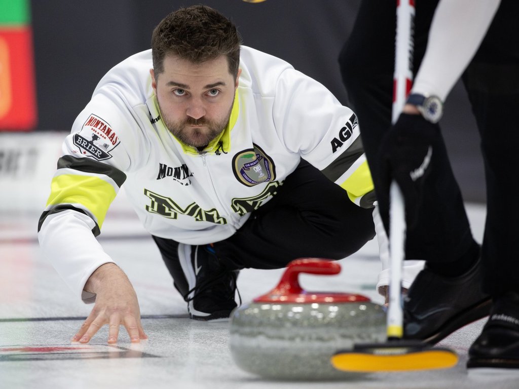 Canada’s Dunstone wins 5th straight, creates logjam atop world curling standings