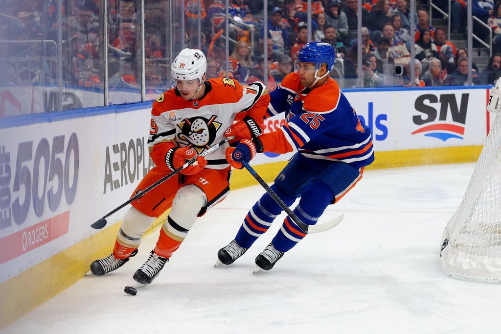 Fast Ducks Meet Seasoned Oilers In Playoff Opener - Beritaja