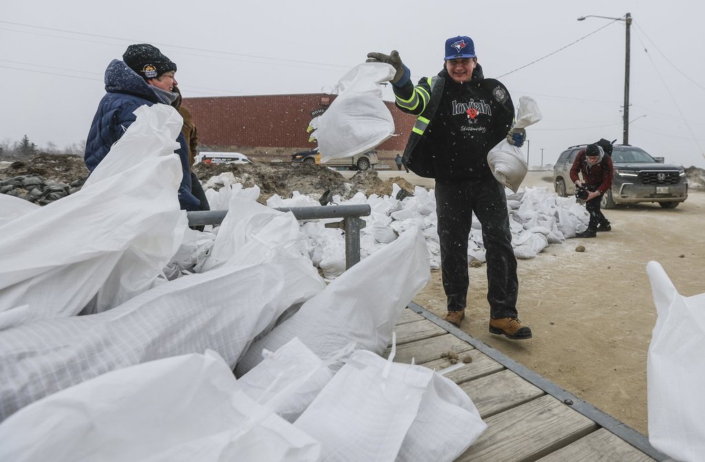 Most Homes At Risk Of Flooding On Manitoba First Nation Still Need Protection: Kinew - Beritaja