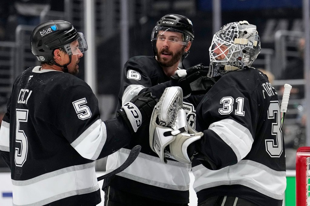 Forsberg, Ullmark, Larkin named NHL’s three stars