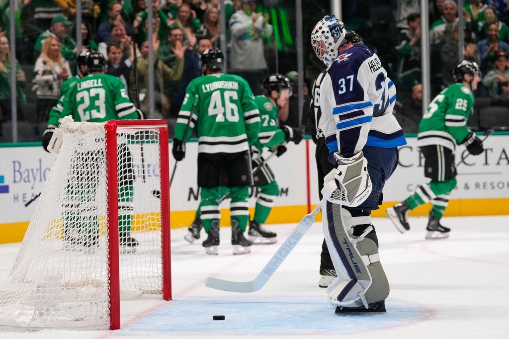 Will Hellebuyck’s ‘no-nonsense’ Message Jolt Winnipeg Jets Brass Into Action? - Beritaja