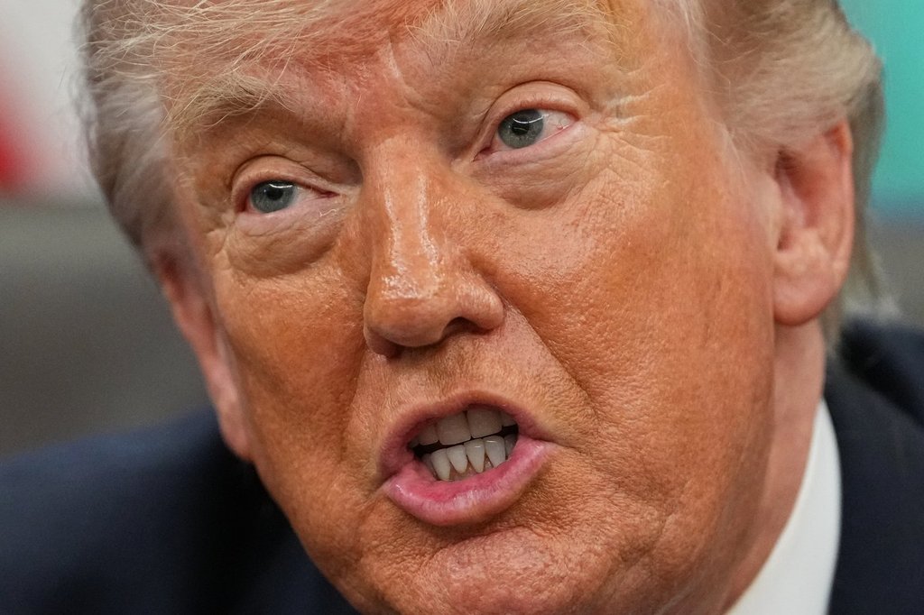 Trump Says He’ll Raise Eu Auto Tariffs To 25% Next Week Over Trade Dispute - Beritaja