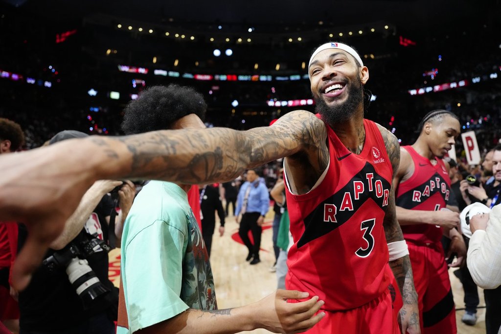 Brandon Ingram Exits Raptors Playoff Game Early - Beritaja