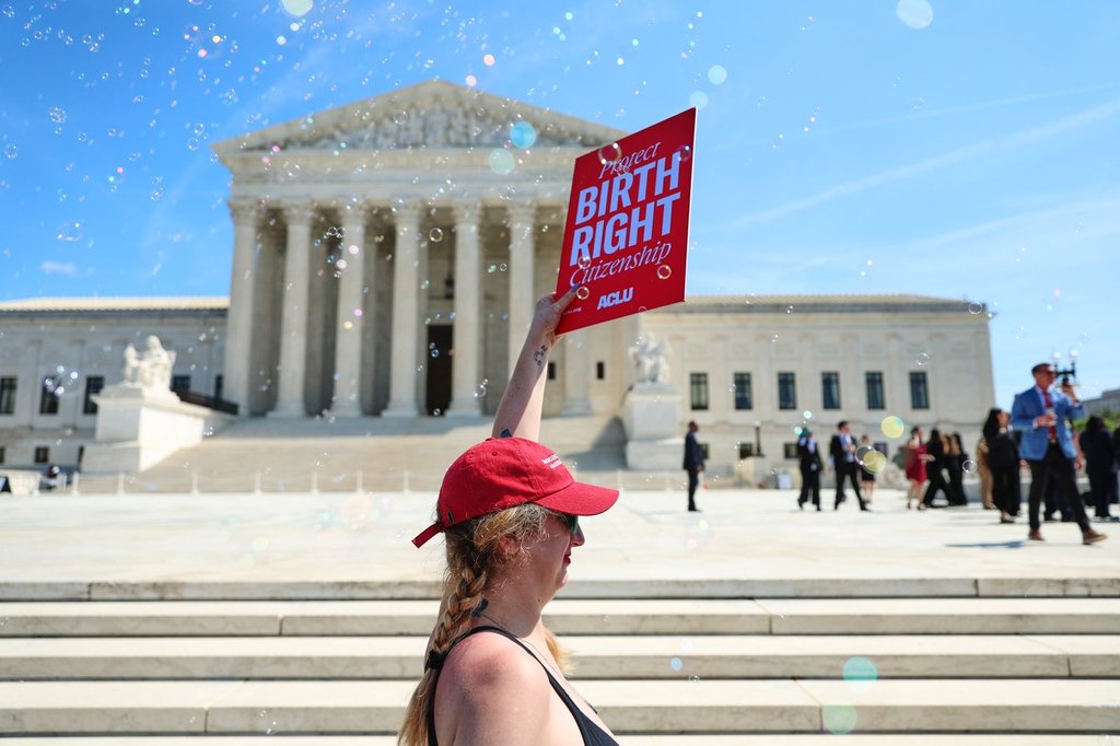 U.S. Supreme Court questions birthright citizenship limits as Trump watches