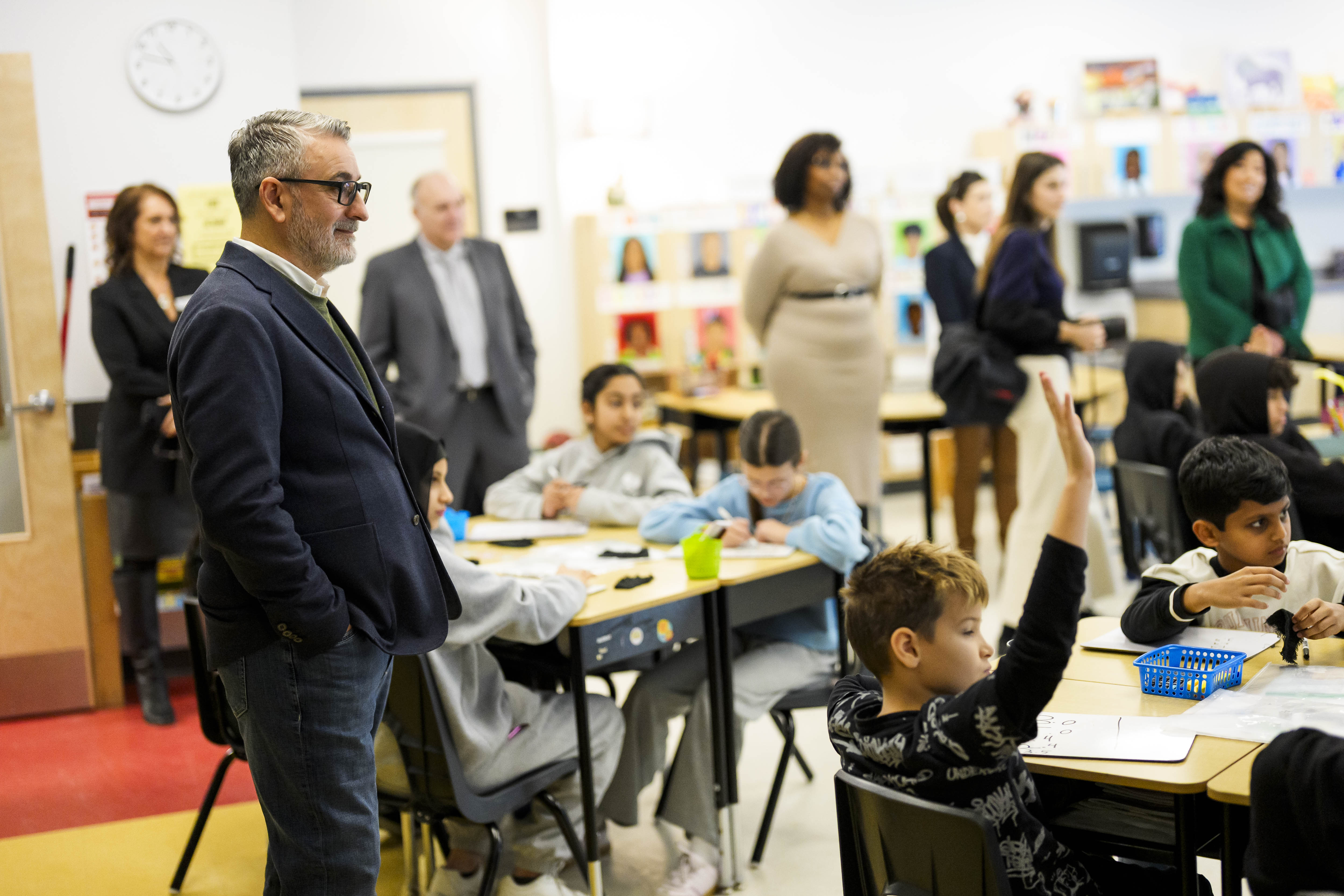 Minister teases ‘a few more sleeps’ until he unveils Ontario school board reforms