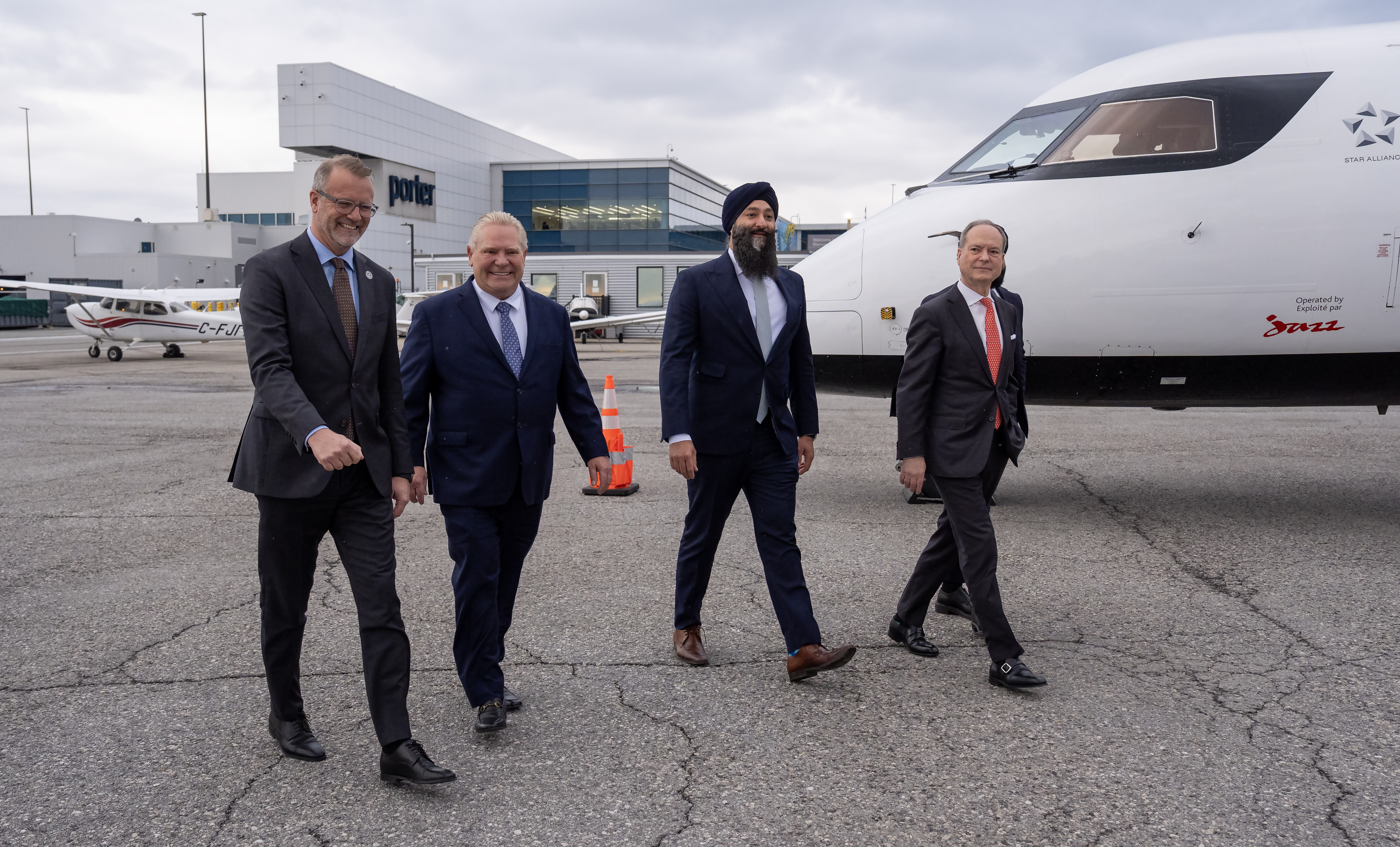 Ford government moves ahead with plan to take over Billy Bishop Airport