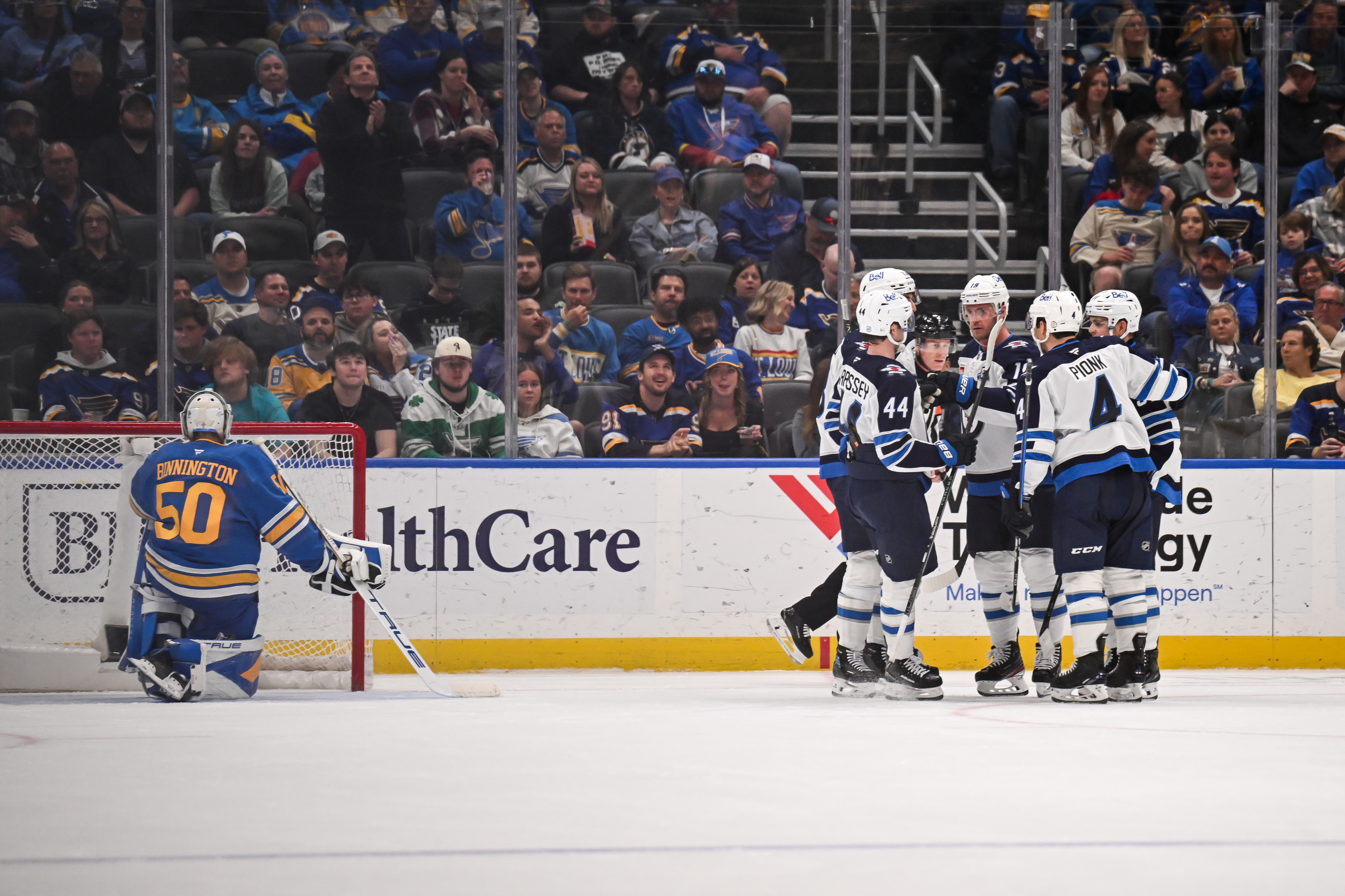 Winnipeg Jets keep faint playoff hopes alive with 3-2 win in St. Louis