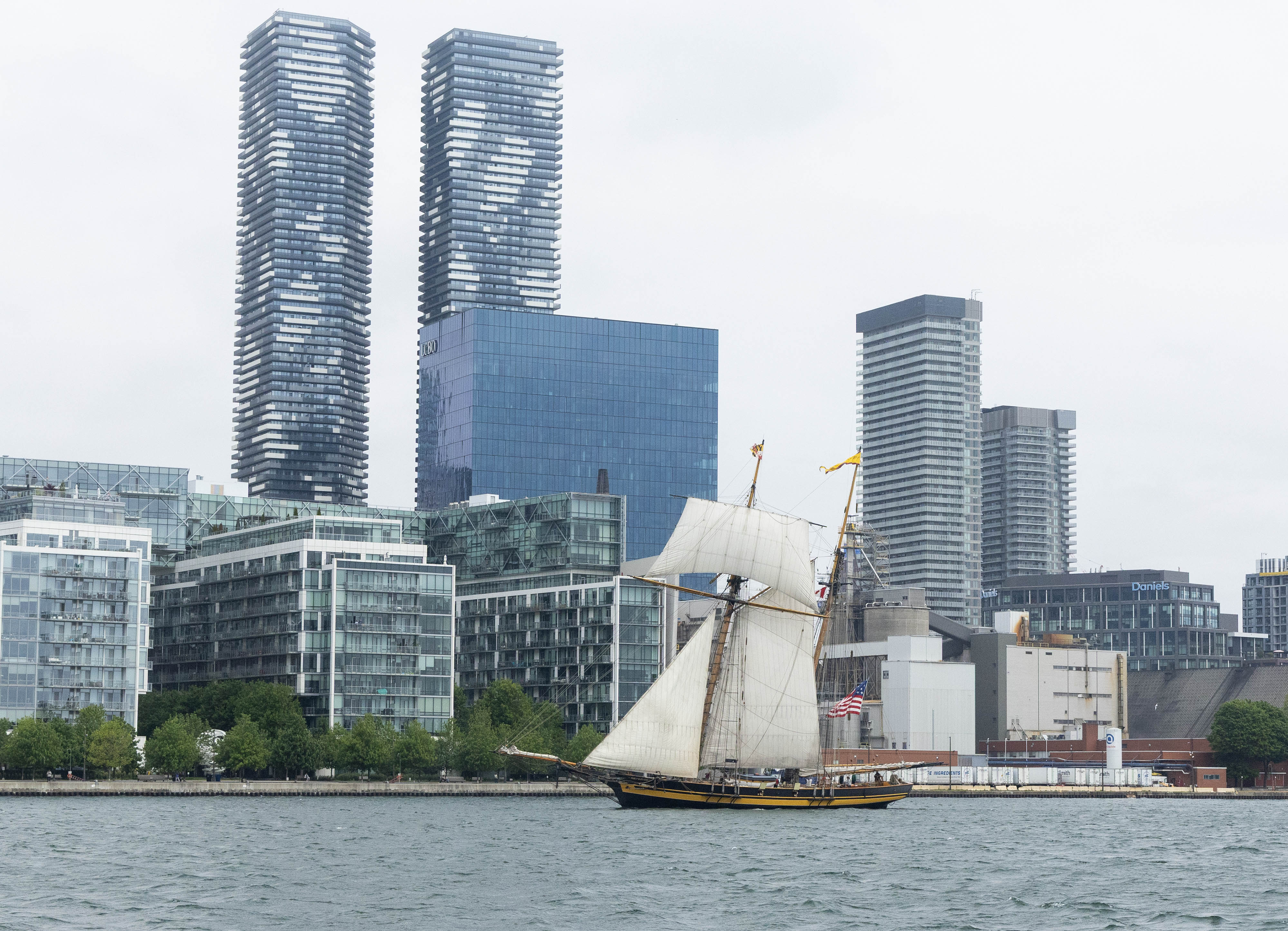 Toronto getting east-west shuttle boats as part of summer pilot