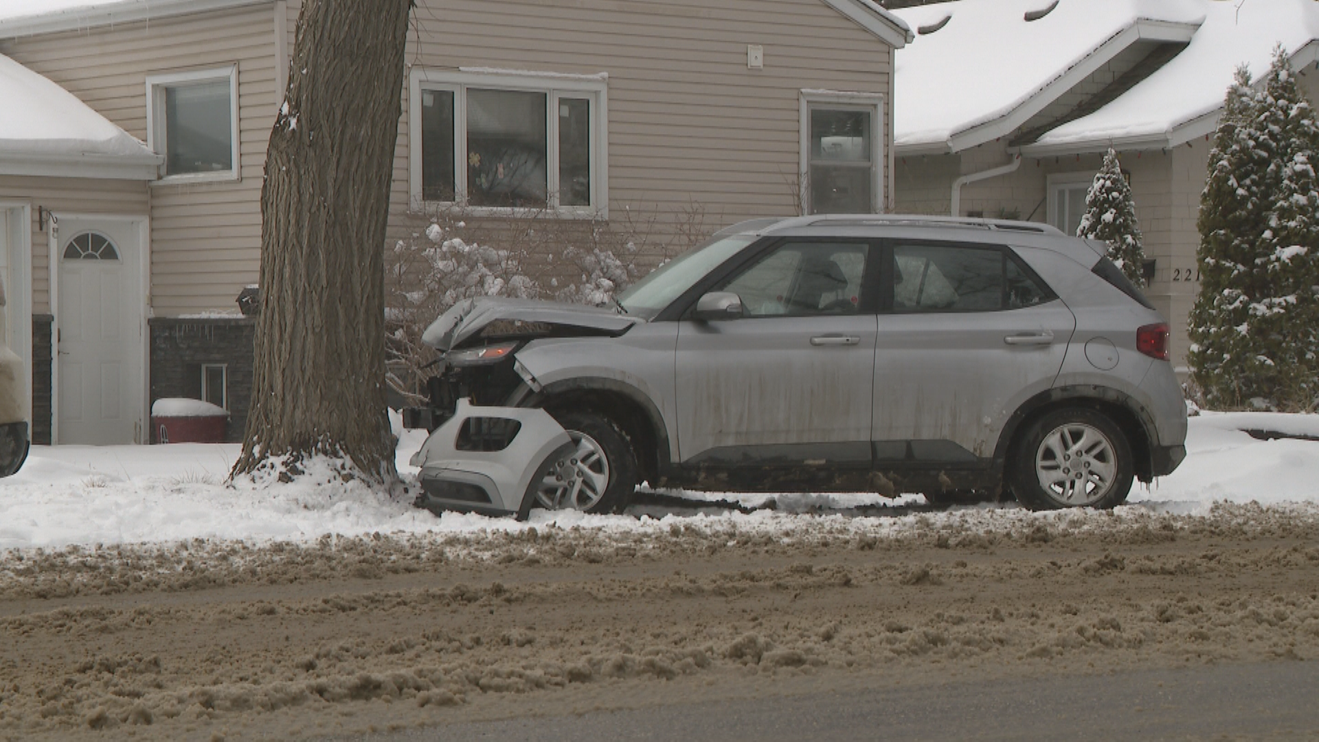 Snowfall at end of April causing rough roads and collisions