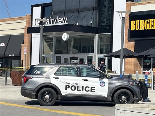 Person Critically Injured Following Daytime Shooting At Fairview Mall In Toronto - Beritaja