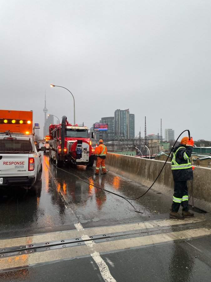 Toronto’s Gardiner Expressway closed for the weekend