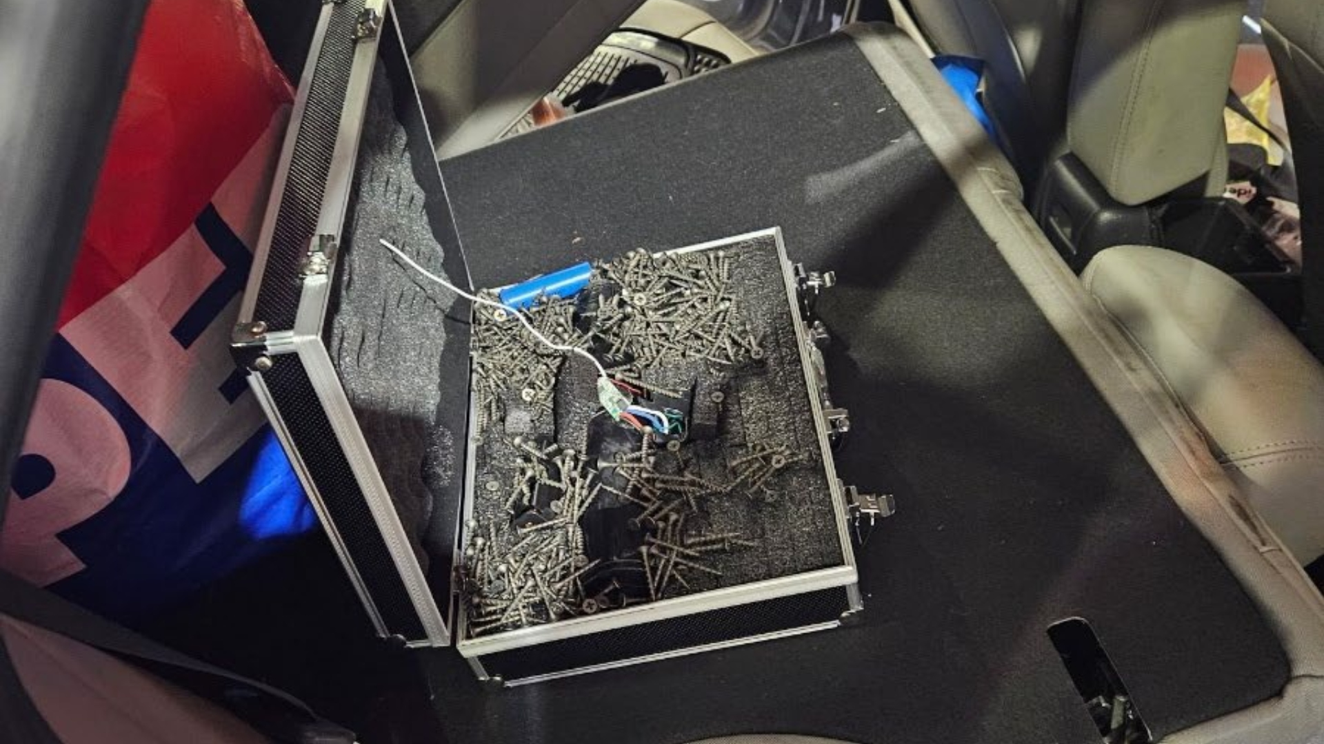 Homemade bomb containing screws discovered during Sherwood Park arrest