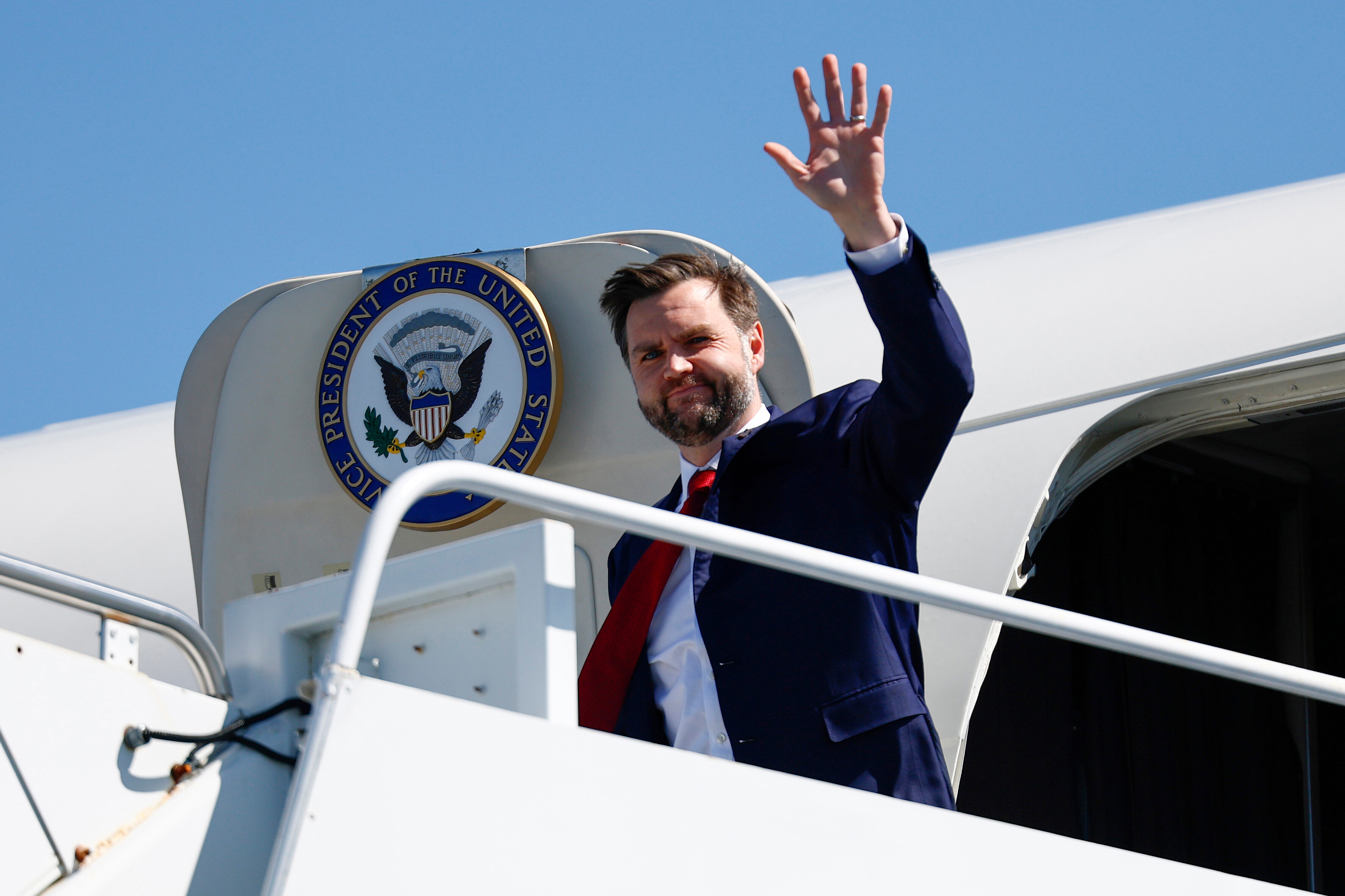 JD Vance will lead U.S. delegation in Iran peace talks in Pakistan