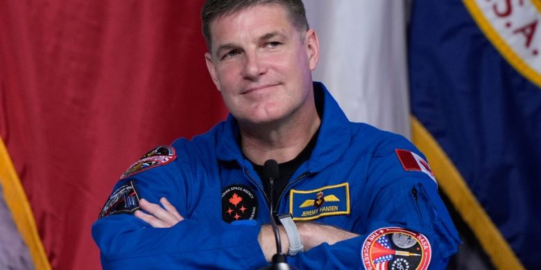 Astronaut Jeremy Hansen Talks Space