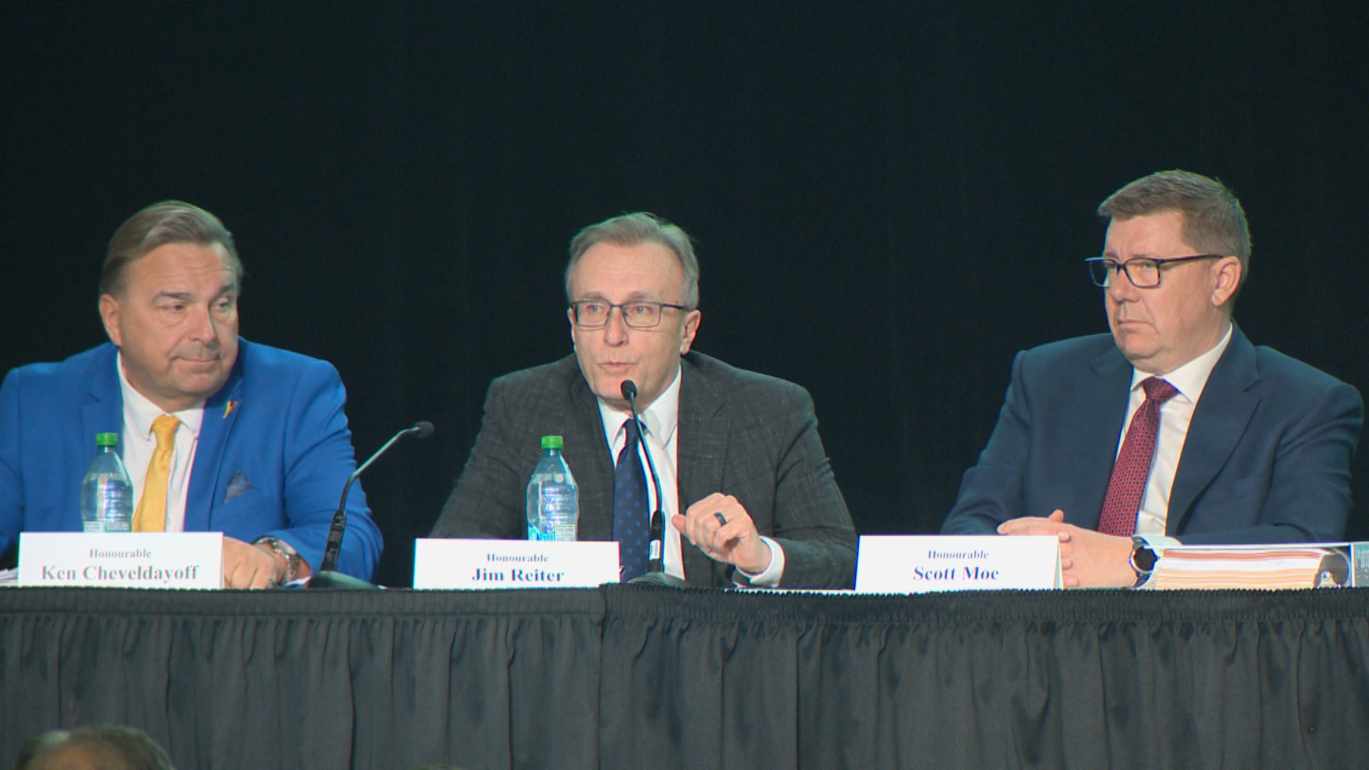 Cabinet ministers including Scott Moe answer questions from municipal leaders in Saskatchewan