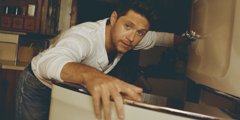 Niall Horan Reveals Love Story Behind New Single “Dinner Party”