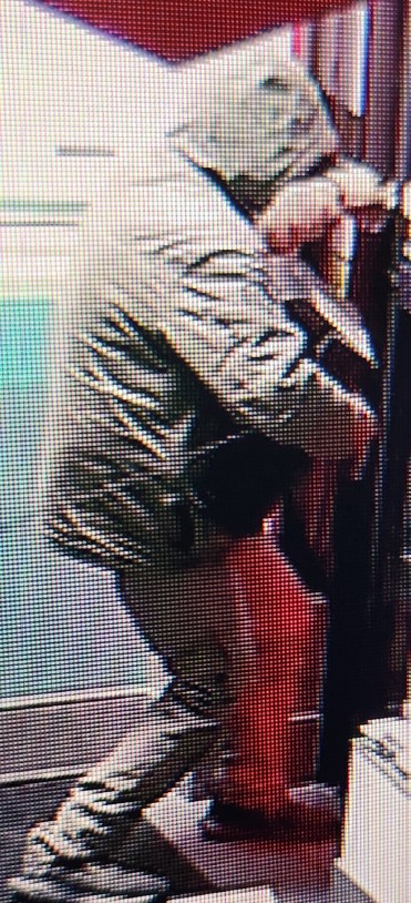 The suspects who broke into Stawnichy's Mundare Sausage on Wednesday, April 8, 2026.