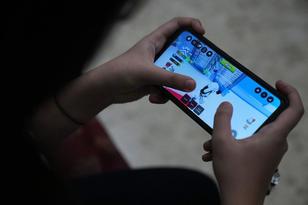 Terror Groups Are Targeting Youth. What Canadian Parents Can Look For - Beritaja