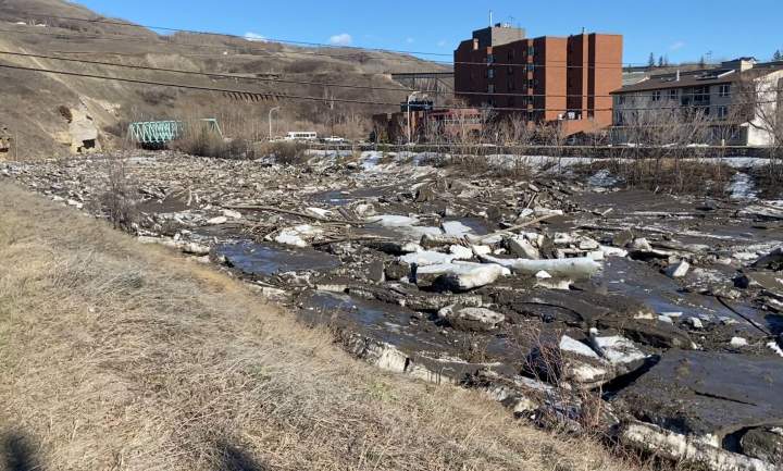 Town of Peace River, Alta. cancels evacuation alert as flood threat ...
