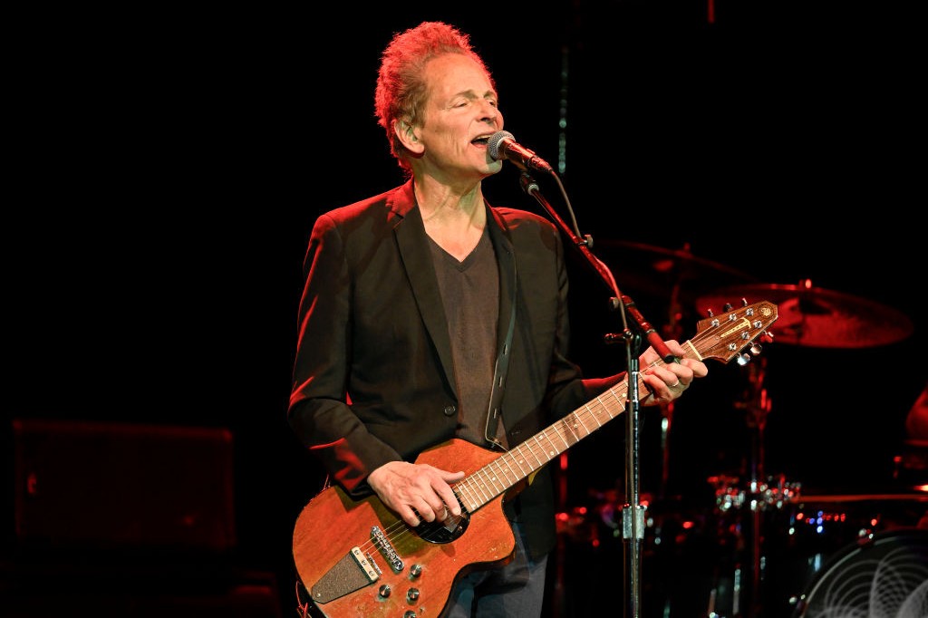 Fleetwood Mac’s Lindsey Buckingham attacked by woman in California: report