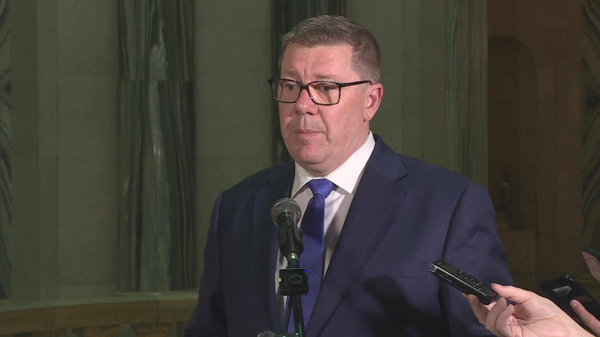 ‘Too far to say’: Experts unsure social media ban best path for Saskatchewan youth