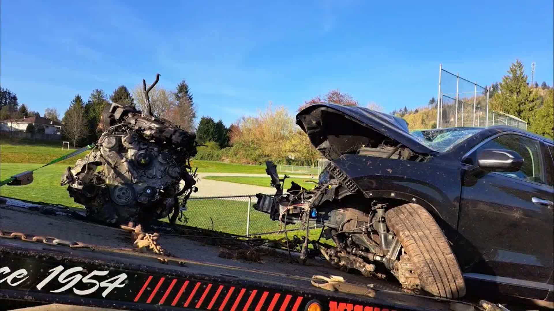 Video captures SUV in Abbotsford speeding, crashing into a tree in a park